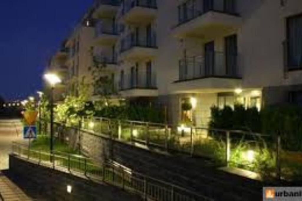Warsaw King Size Apartment Exterior foto